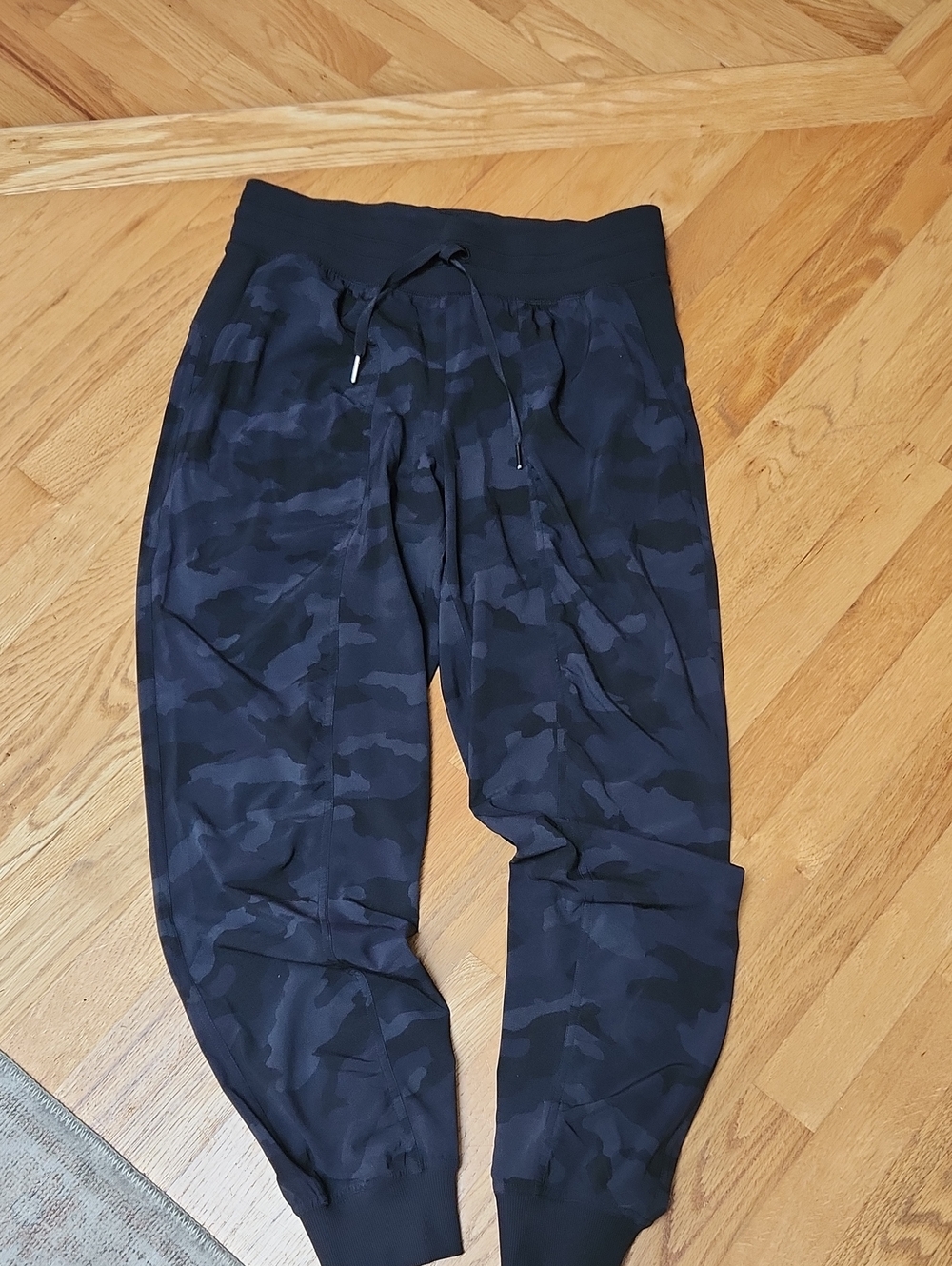 Lululemon Dance Studio Mid-Rise Jogger